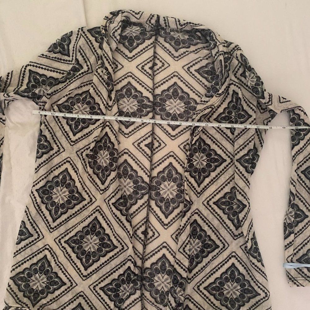 Cream Cardigan with Navy Pattern - Picture 5 of 6